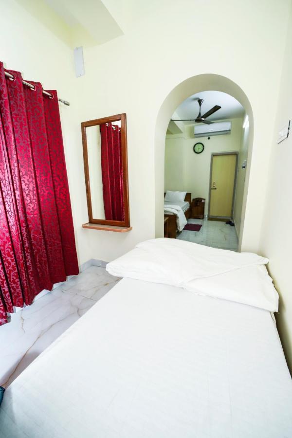 Rishika Guest House And Banquet Kolkata Ngoại thất bức ảnh