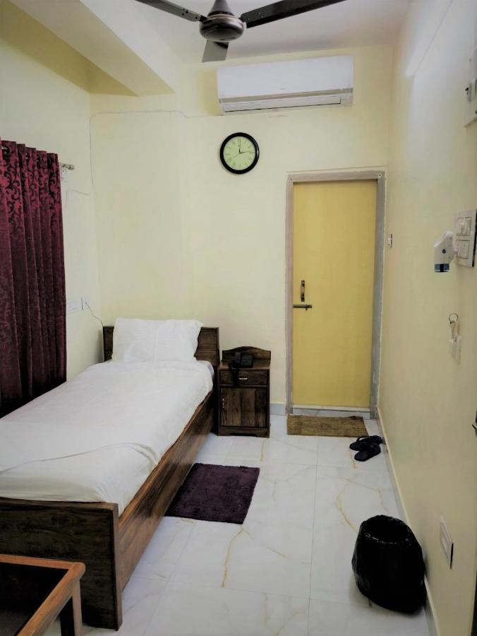 Rishika Guest House And Banquet Kolkata Ngoại thất bức ảnh