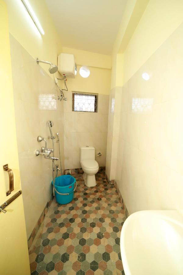 Rishika Guest House And Banquet Kolkata Ngoại thất bức ảnh