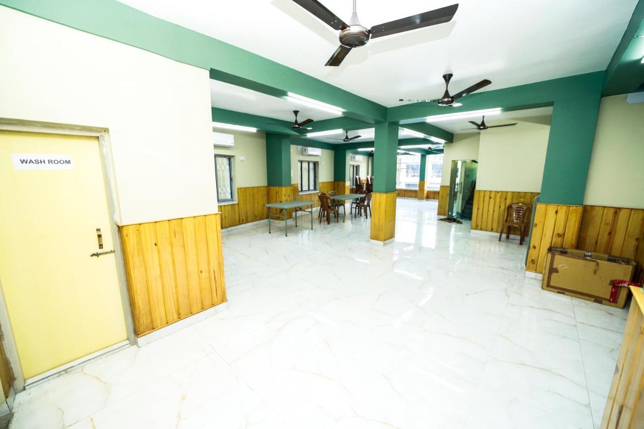 Rishika Guest House And Banquet Kolkata Ngoại thất bức ảnh